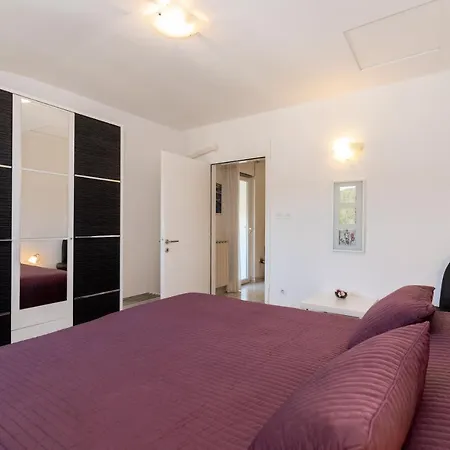 Kos Apartman